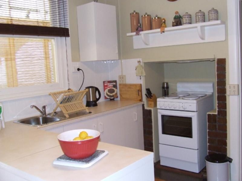 6 Swinden Street, Riverton SA 5412