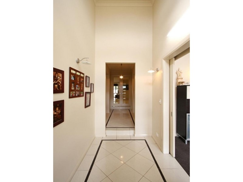 23 Mitchell Drive, Evanston Park SA 5116