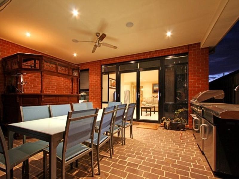 23 Mitchell Drive, Evanston Park SA 5116