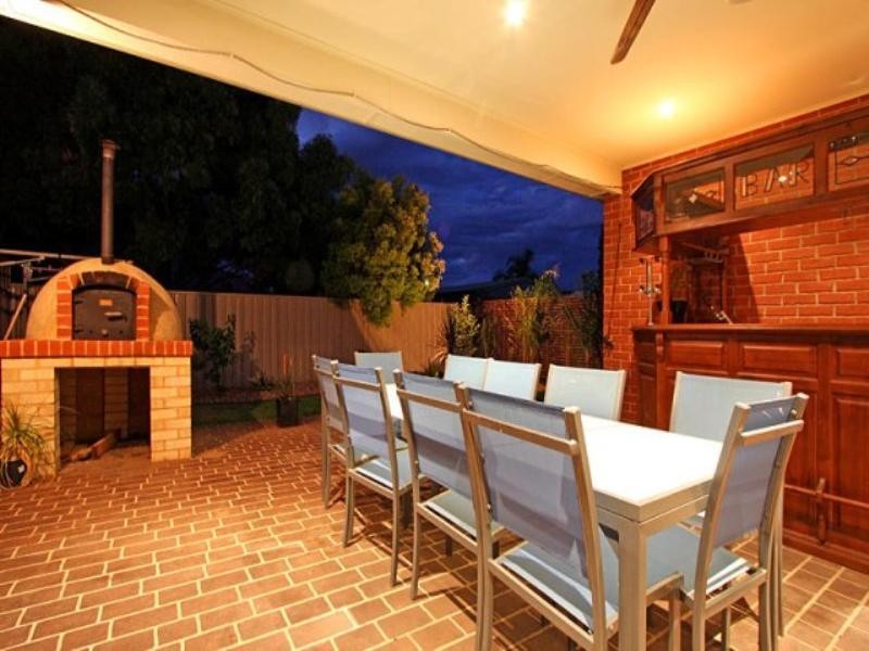 23 Mitchell Drive, Evanston Park SA 5116