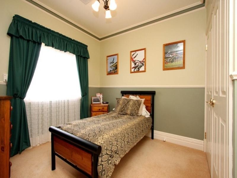 13 Creedon Close, Evanston Park SA 5116