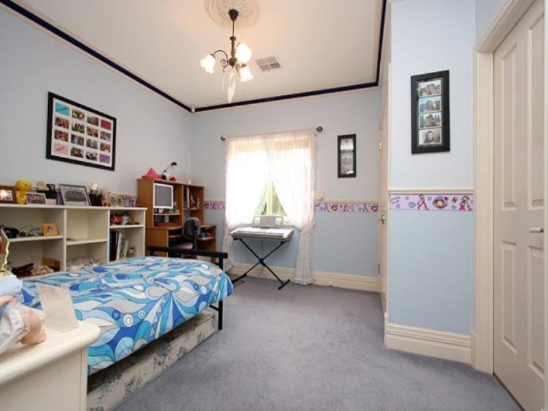 13 Creedon Close, Evanston Park SA 5116