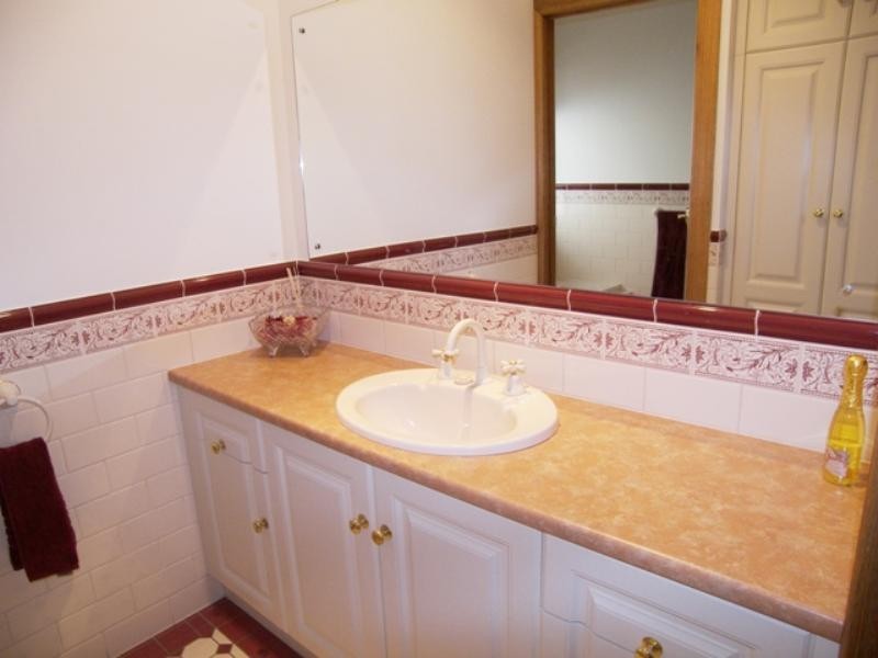 9 Bond Street, Willaston SA 5118