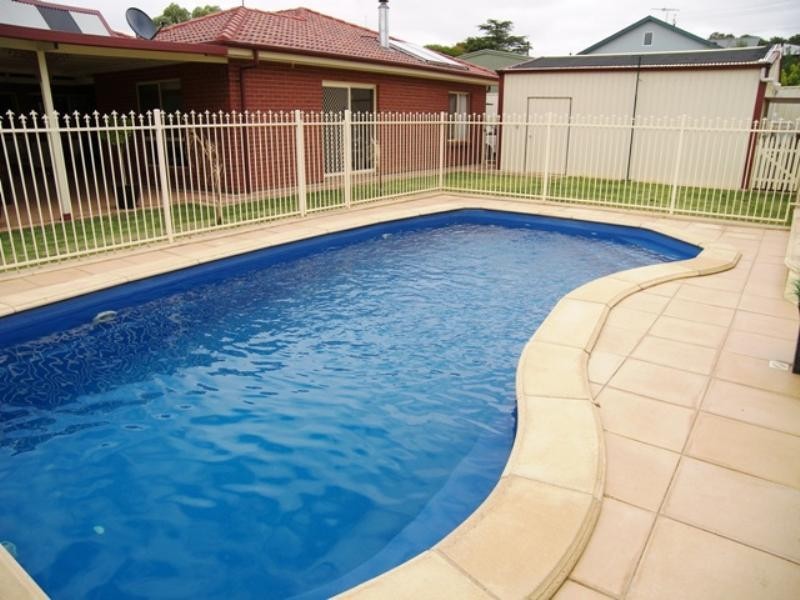 9 Bond Street, Willaston SA 5118