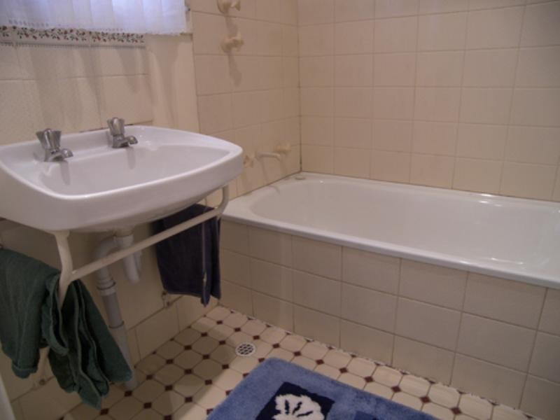 31 Winterbourne Road, Elizabeth Vale SA 5112