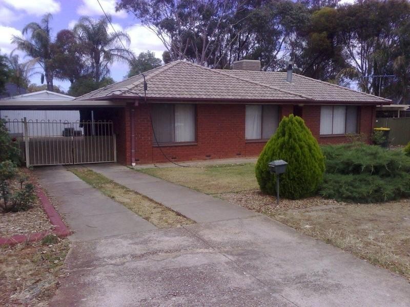 6 Russell Street, Evanston Park SA 5116