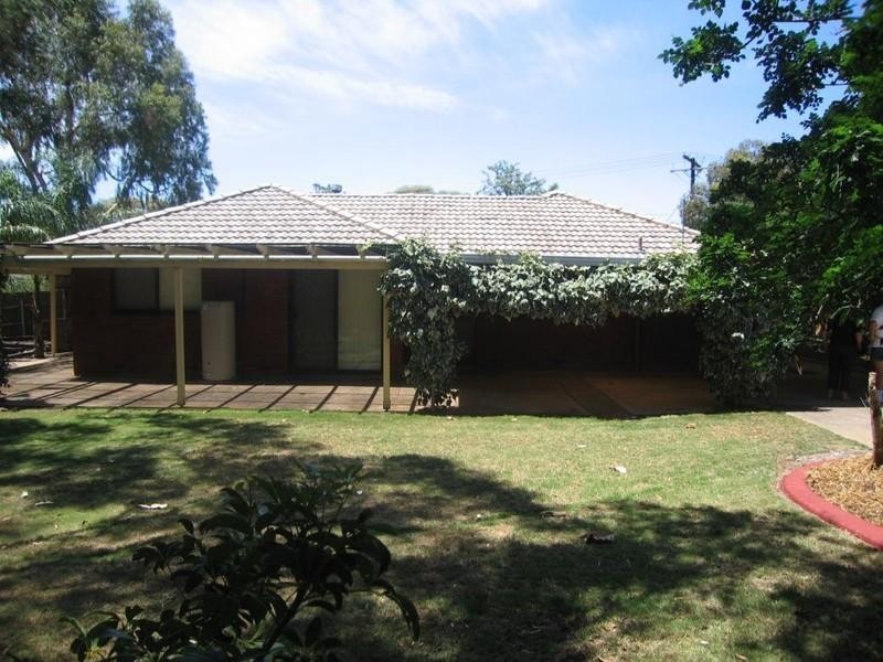6 Russell Street, Evanston Park SA 5116