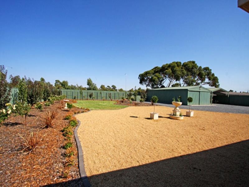 17 Brolga Way, Hewett SA 5118