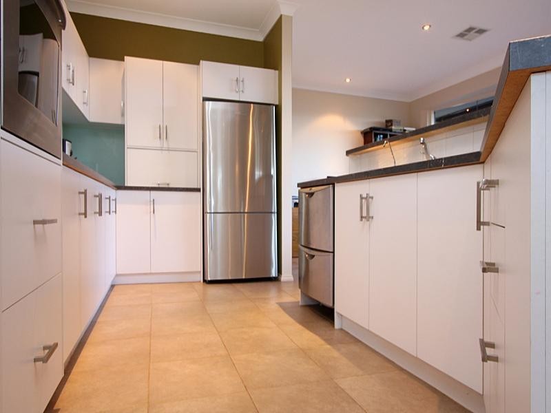 9 Netherby Avenue, Evanston Park SA 5116