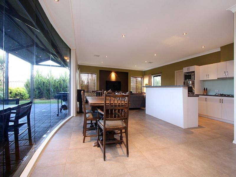 9 Netherby Avenue, Evanston Park SA 5116