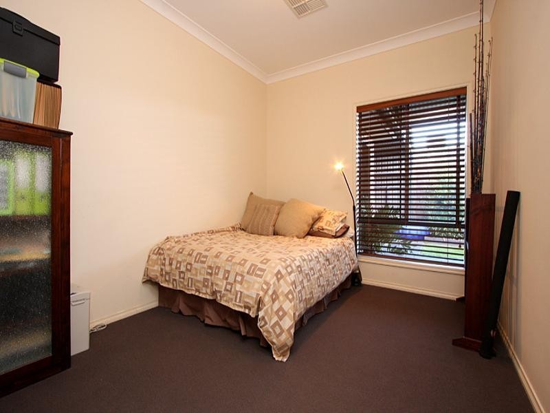 9 Netherby Avenue, Evanston Park SA 5116