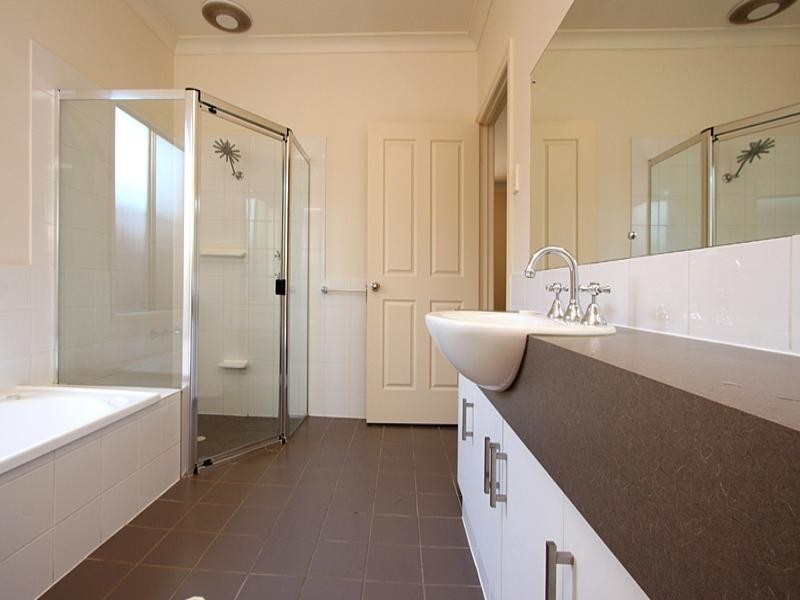 9 Netherby Avenue, Evanston Park SA 5116