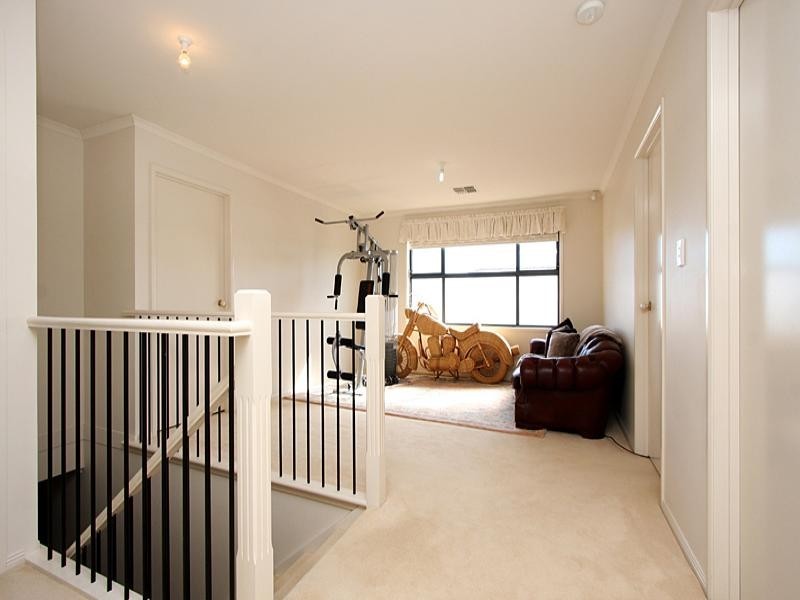 10 Burke Parade, Hewett SA 5118