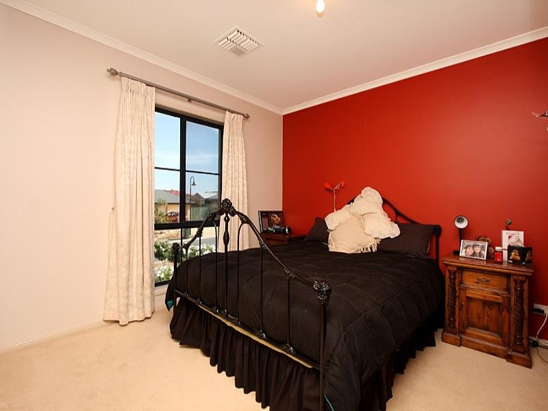 10 Burke Parade, Hewett SA 5118