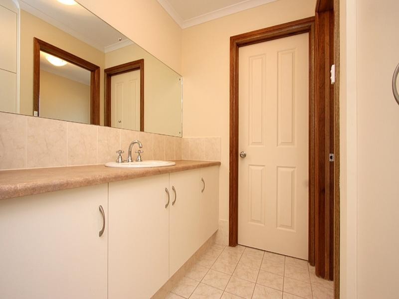 15 Birkett Street, Evanston SA 5116