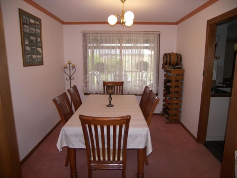 17 Rau Avenue, Evanston SA 5116