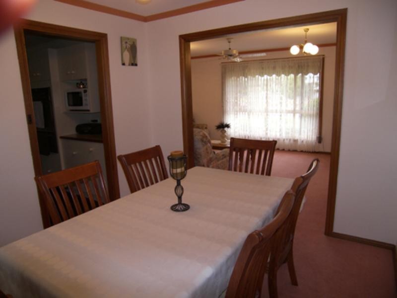 17 Rau Avenue, Evanston SA 5116