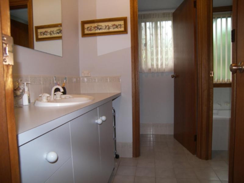 17 Rau Avenue, Evanston SA 5116