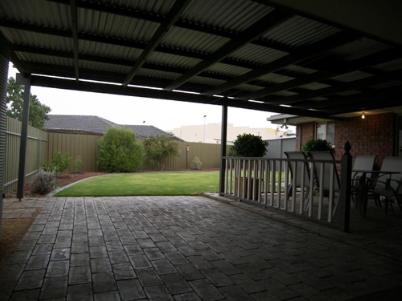 17 Rau Avenue, Evanston SA 5116