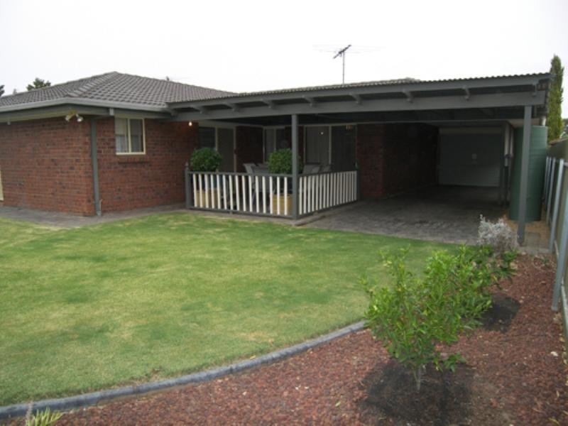 17 Rau Avenue, Evanston SA 5116