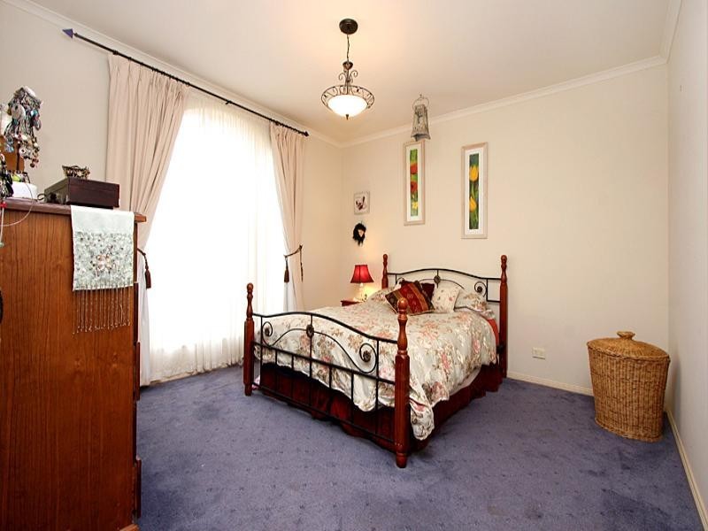 28 Gleeson Grove, Evanston Park SA 5116