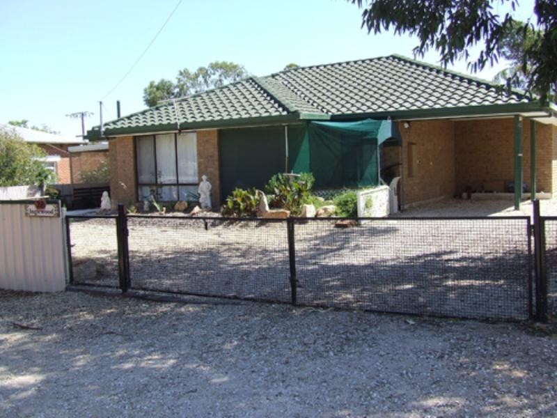 28 Main Street, Owen SA 5460
