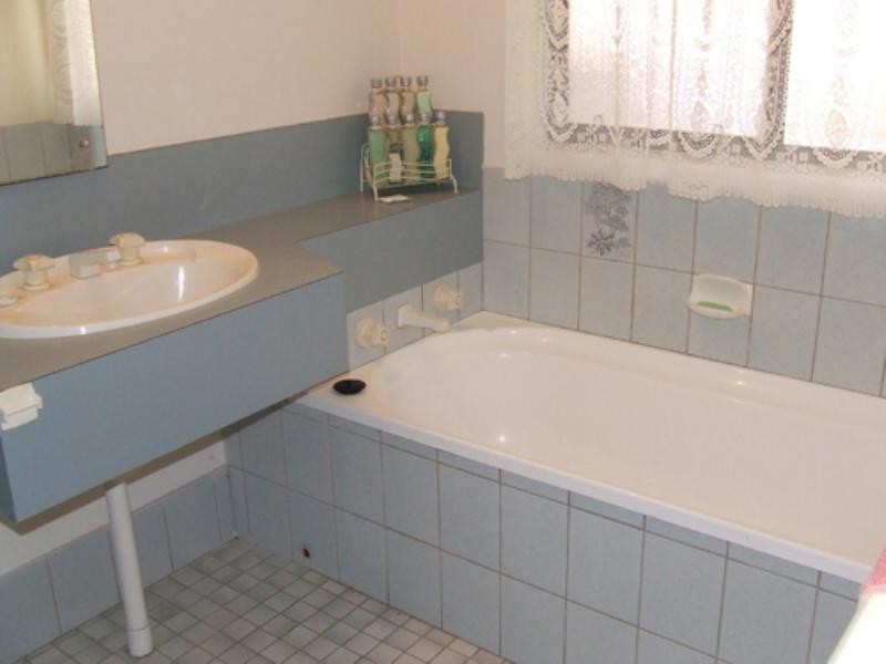 28 Main Street, Owen SA 5460