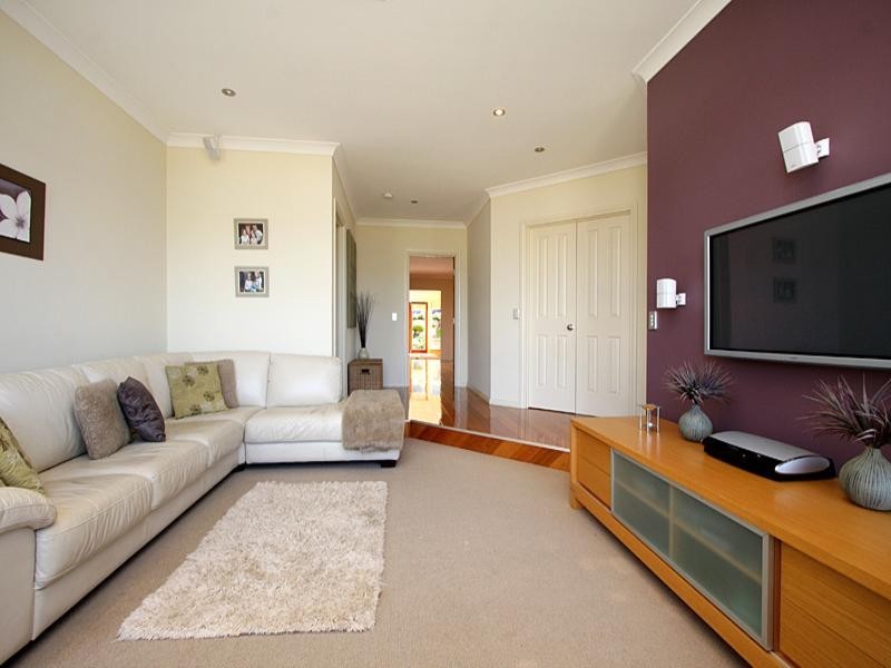 27 Falcon Drive, Hewett SA 5118