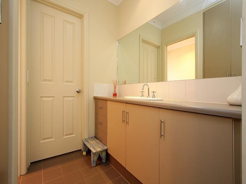 27 Falcon Drive, Hewett SA 5118