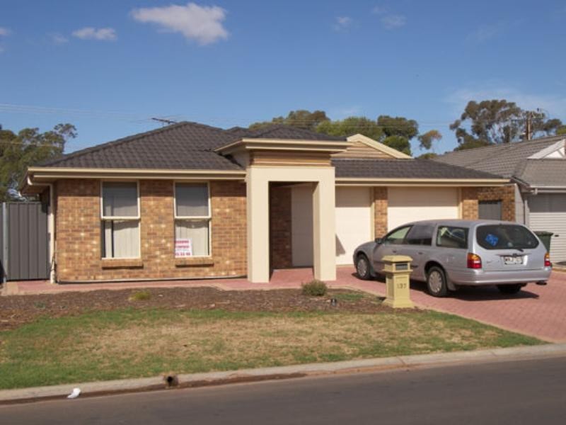 137 Lakeside Drive, Andrews Farm SA 5114