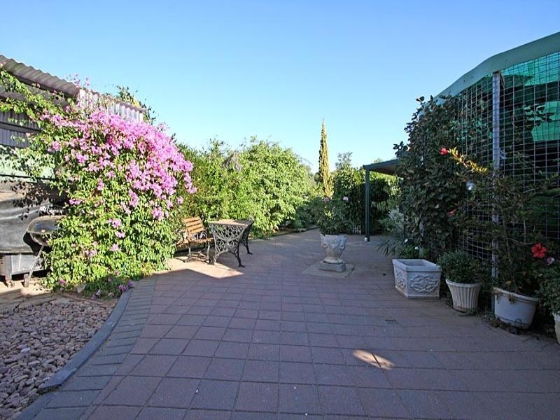 74 Weaver Road, Buchfelde SA 5118