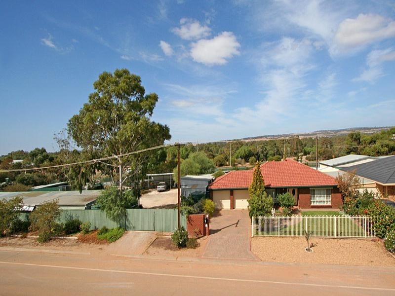 74 Weaver Road, Buchfelde SA 5118