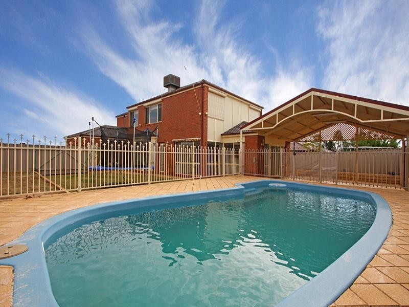 39 Trinity Drive, Evanston Park SA 5116