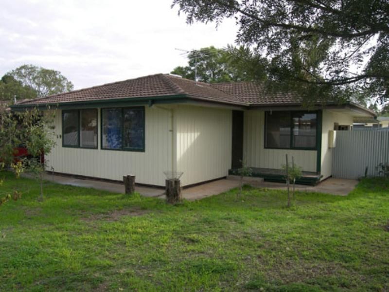 1 Gum Crescent, Gawler West SA 5118