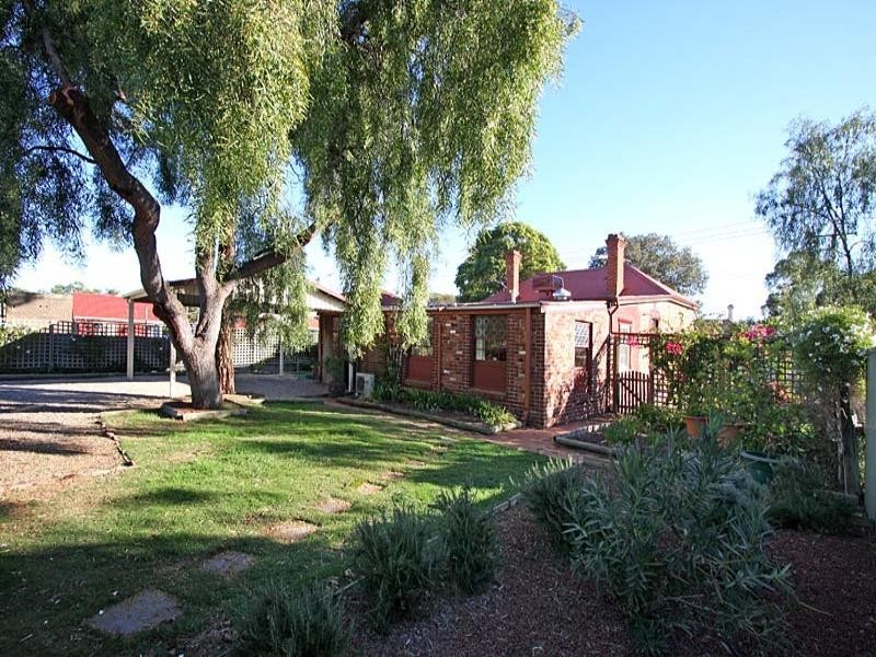 64 Adelaide Road, Gawler South SA 5118