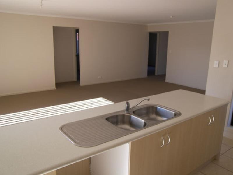 10 Callabonna Avenue, Andrews Farm SA 5114