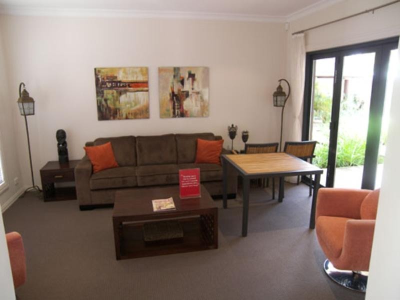 3 Lakeside Drive, Andrews Farm SA 5114