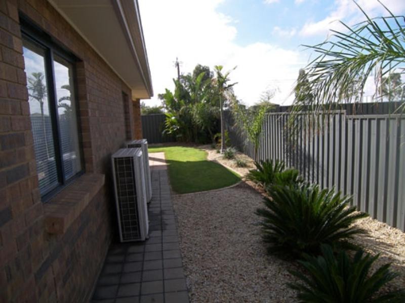 3 Lakeside Drive, Andrews Farm SA 5114