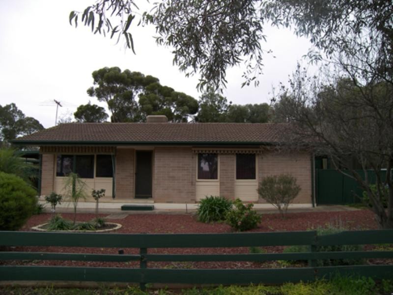 2 Bacton Street, Evanston SA 5116