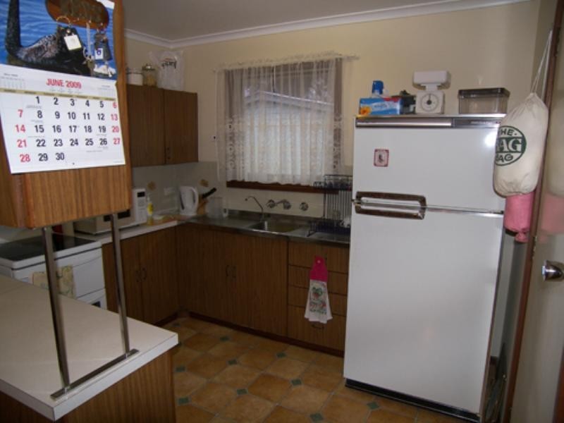 2 Bacton Street, Evanston SA 5116