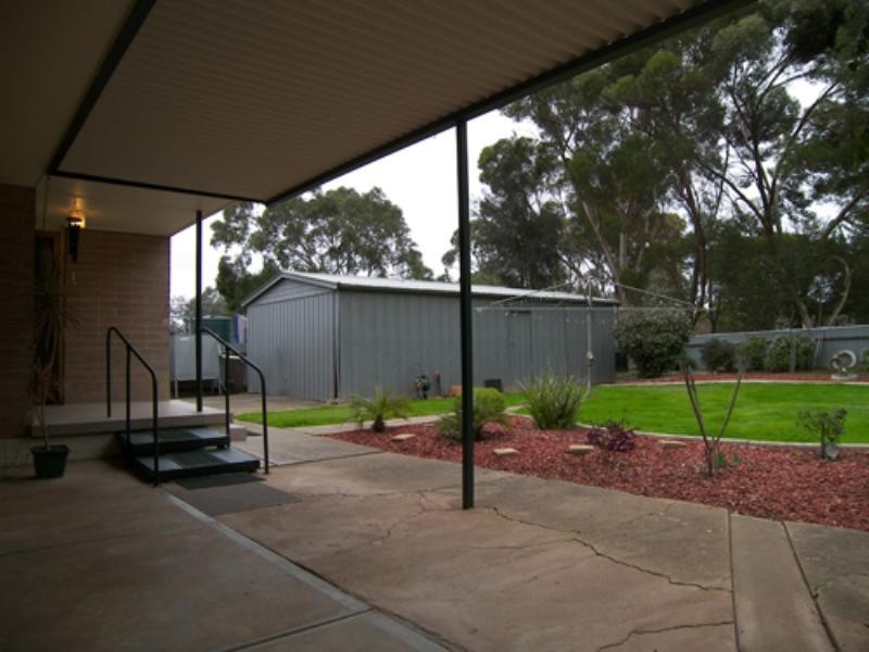 2 Bacton Street, Evanston SA 5116