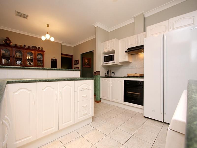 10 Sarah Candace Court, Munno Para West SA 5115