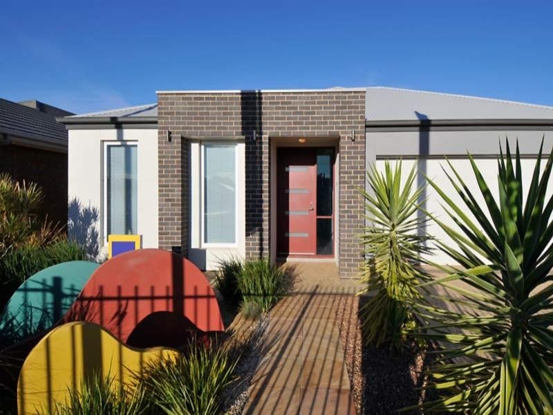 5 Lakeside Drive, Andrews Farm SA 5114