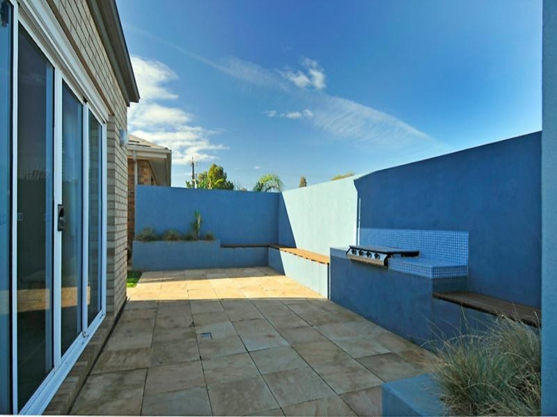 5 Lakeside Drive, Andrews Farm SA 5114
