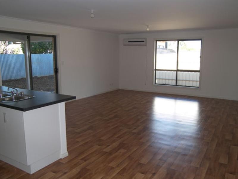 17 Barry Street, Hamley Bridge SA 5401