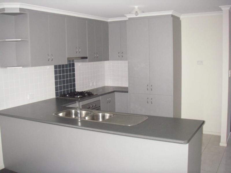 96 Lakeside Drive, Andrews Farm SA 5114