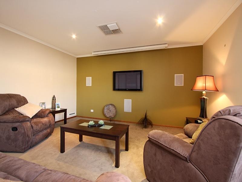 5 Witt Way, Evanston Park SA 5116