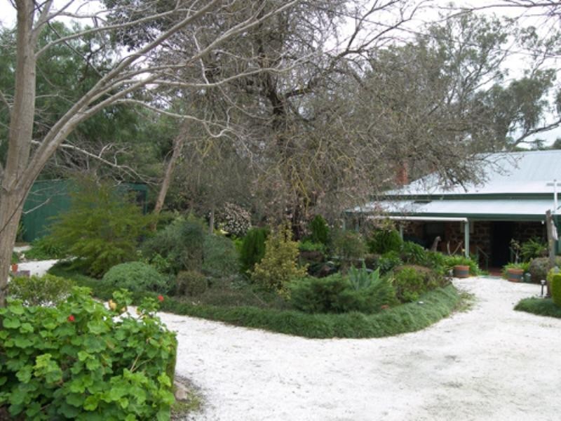 7 Little Eva Street, Williamstown SA 5351