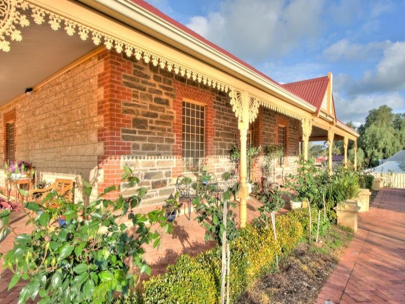 23 Main North Road, Willaston SA 5118