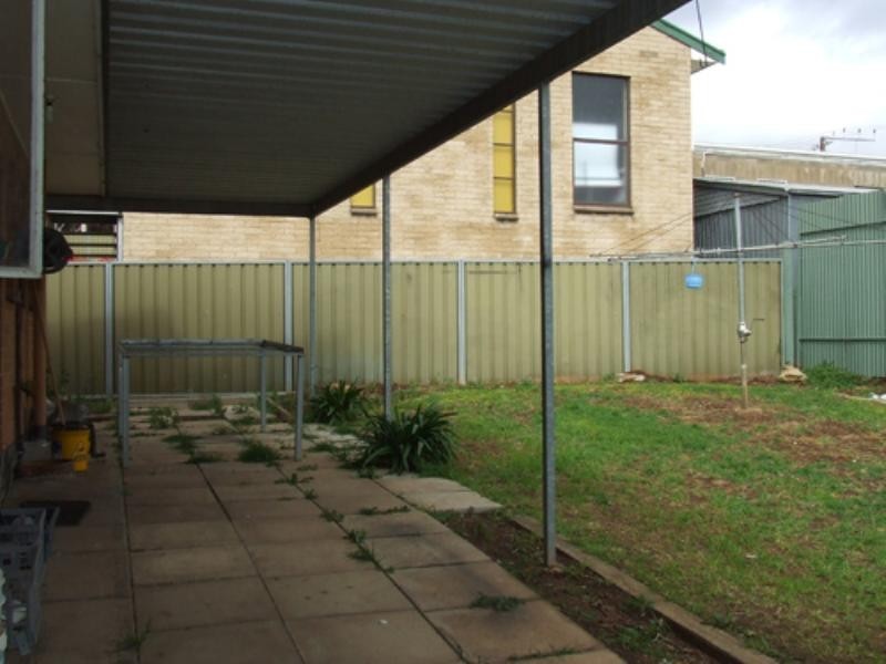 19 Parslow Road, Para Hills SA 5096